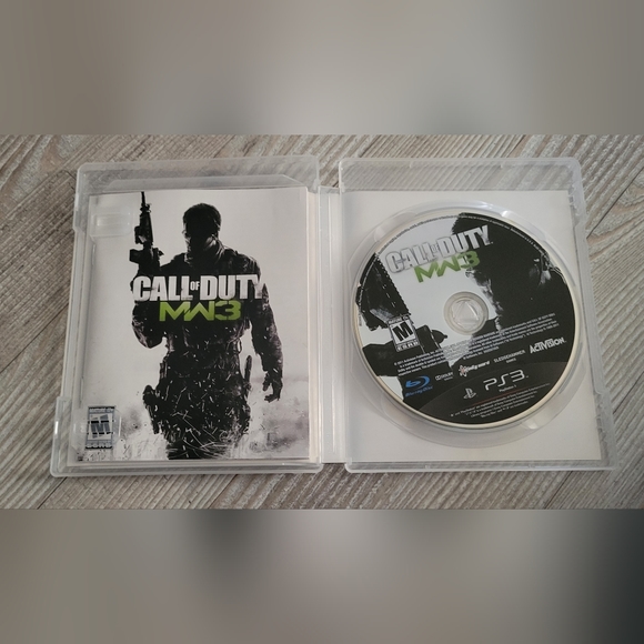 Call of Duty Moder Warfare III  PS3 - Picture 2 of 2